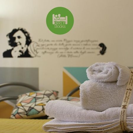 사사리 Bed 'N Books B&B 외부 사진