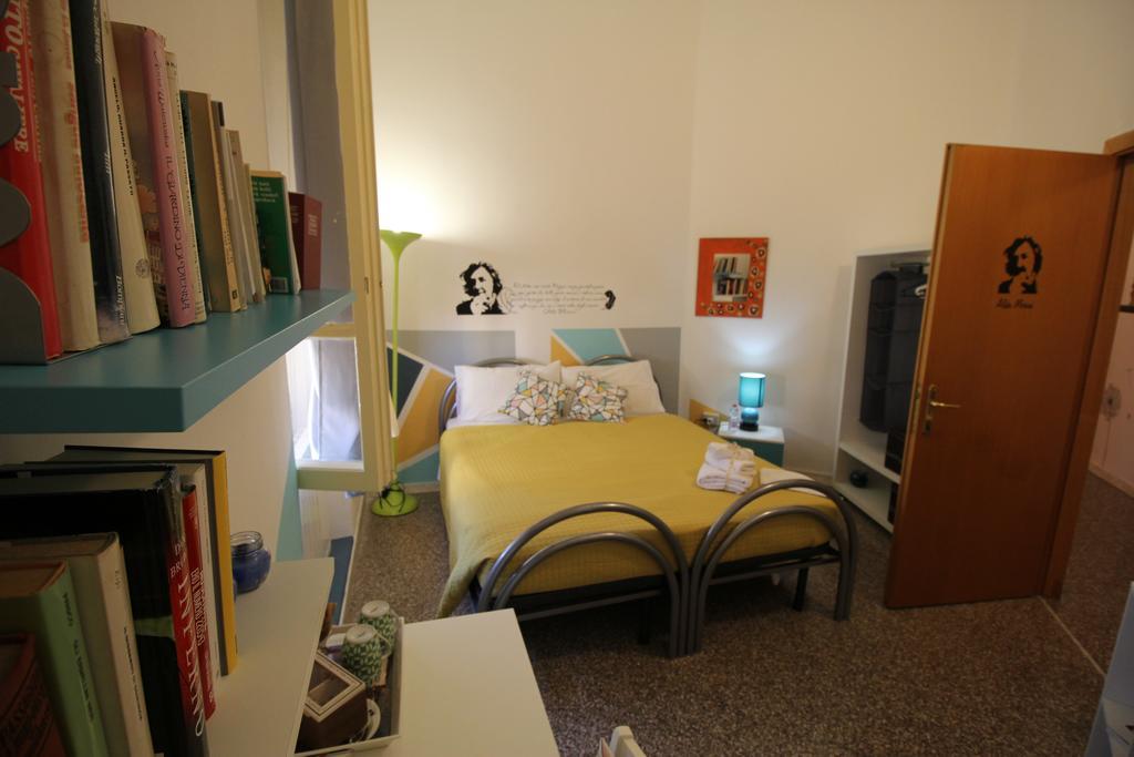 사사리 Bed 'N Books B&B 외부 사진