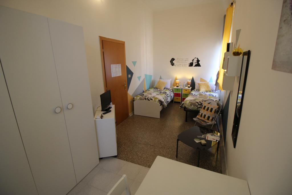 사사리 Bed 'N Books B&B 외부 사진