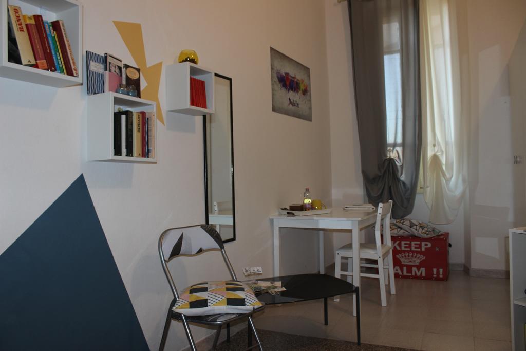 사사리 Bed 'N Books B&B 외부 사진