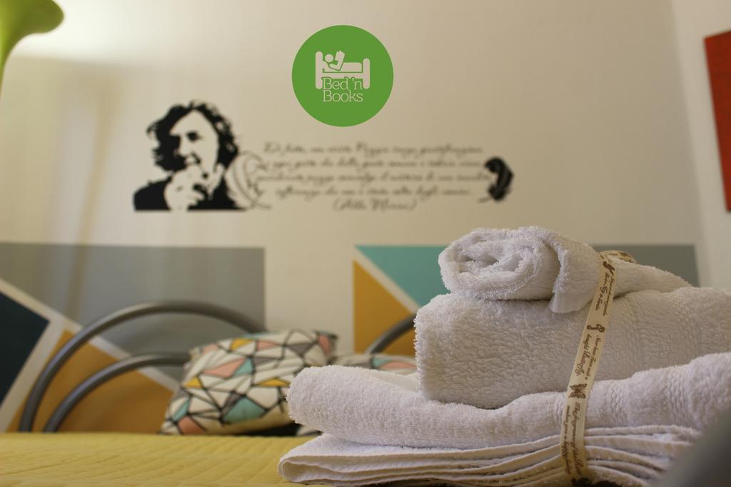 사사리 Bed 'N Books B&B 외부 사진